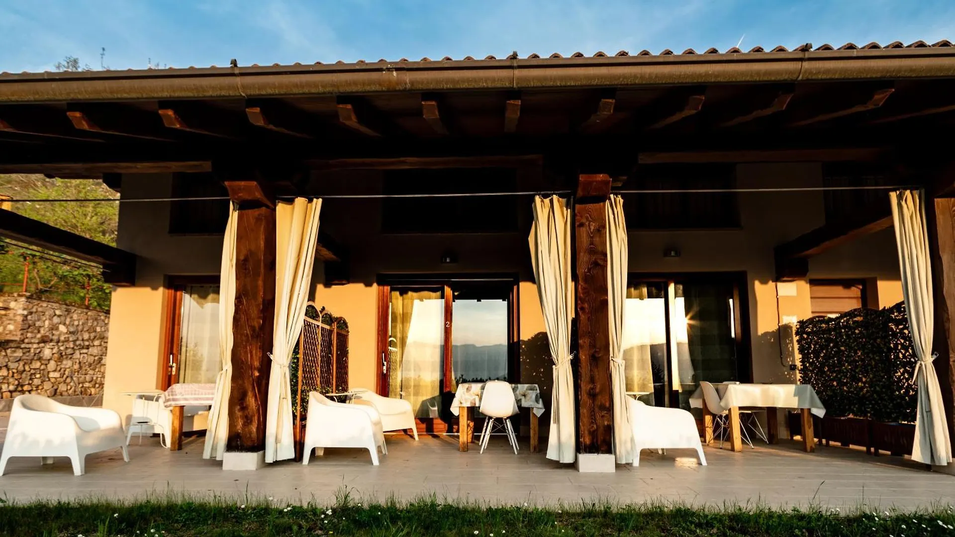 Agriturismo Da Gesi Sale Marasino 0*,
