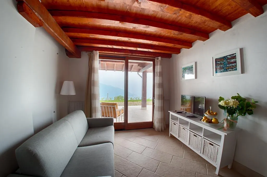 Agriturismo Da Gesi Sale Marasino 0*,